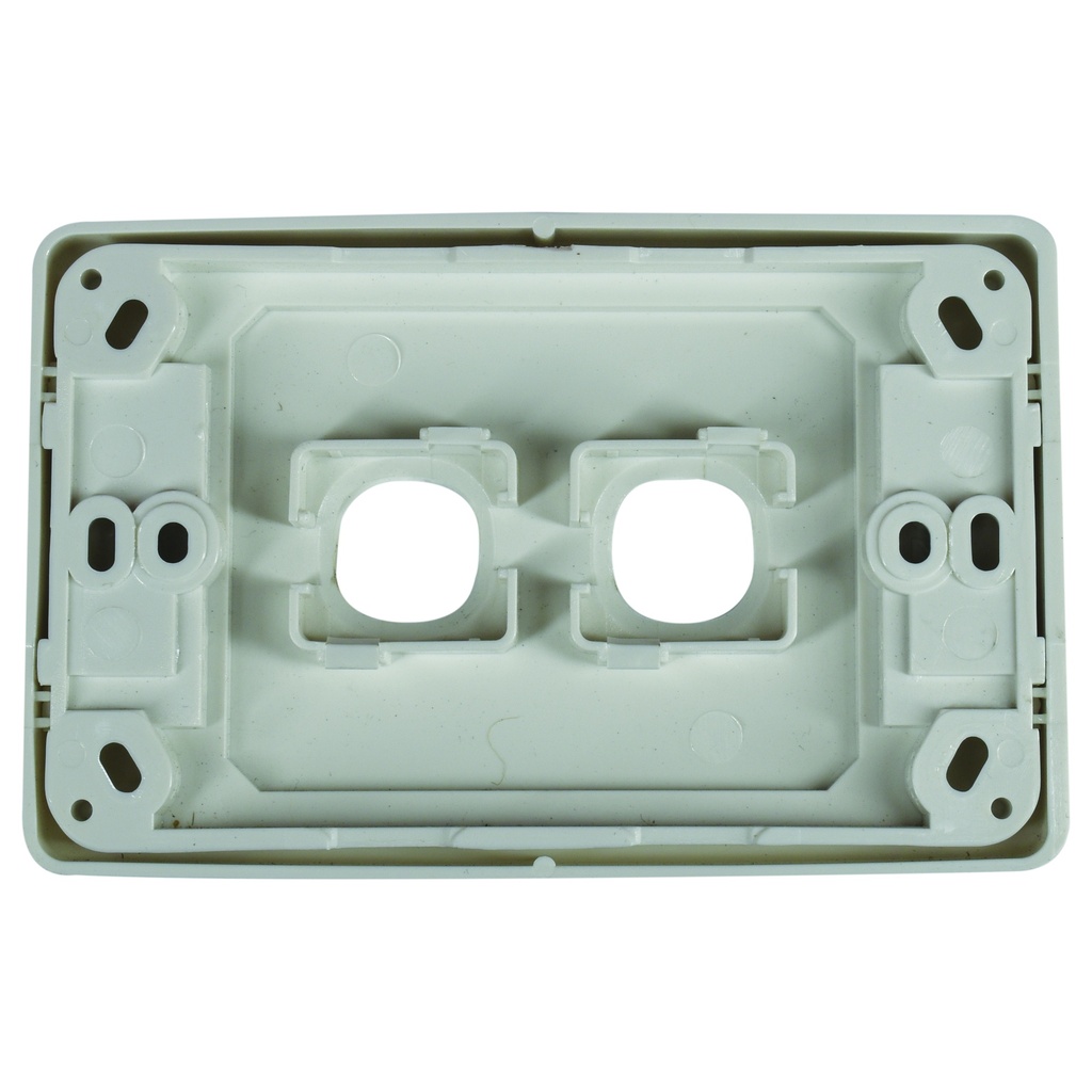 Matchmaster 2 Way Outlet Plate w/1 Blank Insert