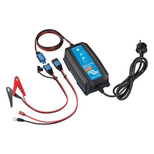 [BPC121531014R] Victron Energy 12V 15A Blue Smart IP65 SLA/LiFePO4 W/alligator clips & M8 eyelets